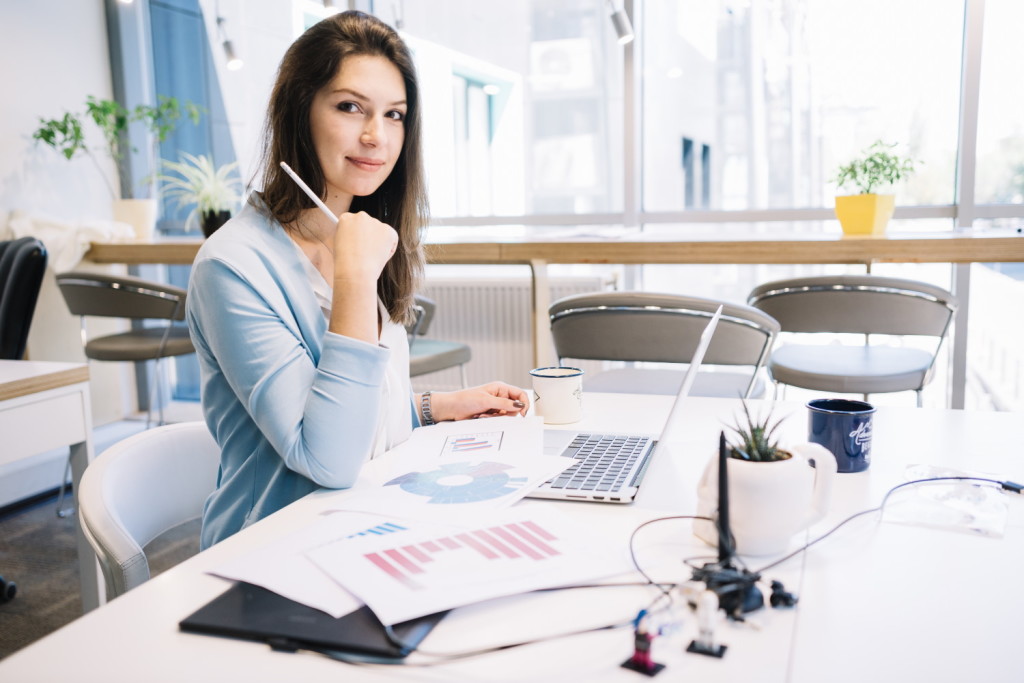 Na początku należy podkreślić, że obudowa jest pod wieloma względami uniwersalna